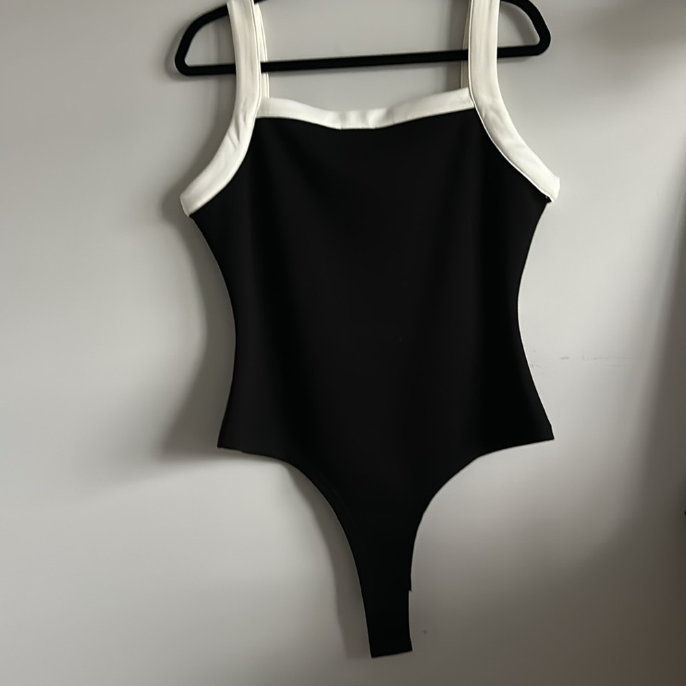 BNWT! P Cill Bodysuit Size Large (L) Black and White Body Suit Leotard - Picture 2 of 9
